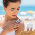 Infections cutanées estivales courantes et comment les éviter