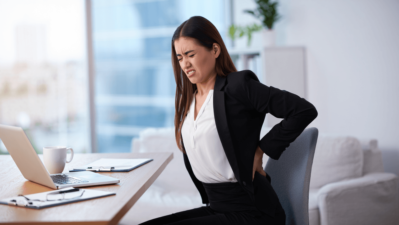 Mal de dos dû au travail de bureau ? Exercices de soulagement rapide