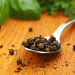 Une simple pincée de poivre noir par jour peut être bénéfique pour votre santé.