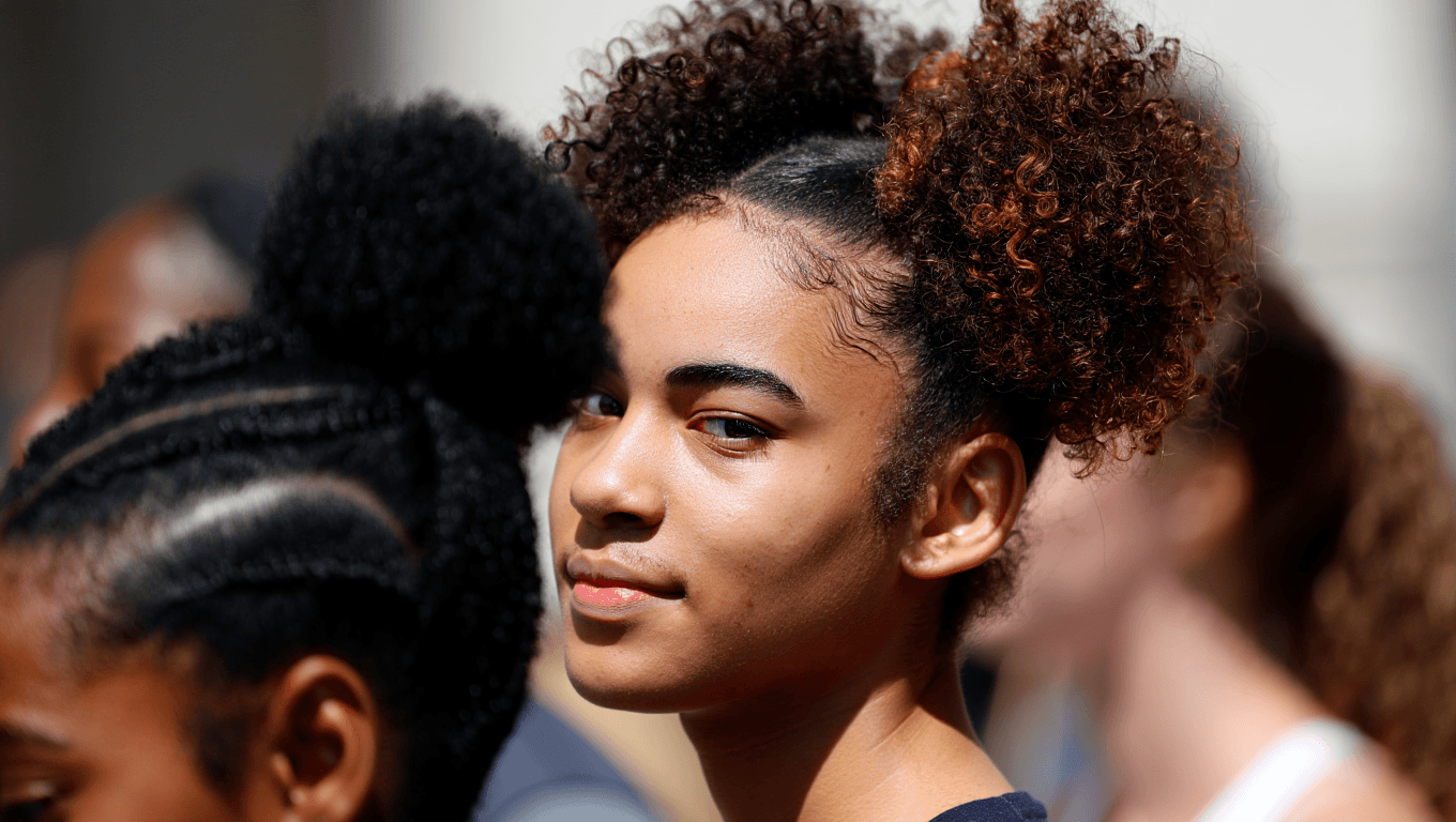 4 Easy Hairstyles for Chemo Curls During Hair Growth After Chemo