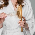 Perte de cheveux : quelles carences en sont responsables ? Pharamond