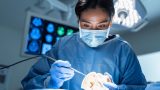 Chirurgie cérébrale en 2026 : quelles avancées pour garantir la sécurité des patients ?