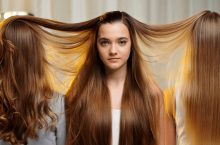 Cinq tendances capillaires à oublier pour simplifier votre routine capillaire