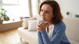 Pourquoi l&rsquo;hormonothérapie œstrogénique connaît-elle un regain de popularité à la ménopause ?