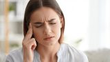 Que révèlent vos maux de tête : causes fréquentes et signes à surveiller
