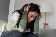 Pourquoi les personnes dépressives se sentent mieux le soir ?