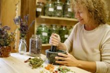 Remèdes de grand-mère contre les vers intestinaux : la solution naturelle que personne ne vous dit